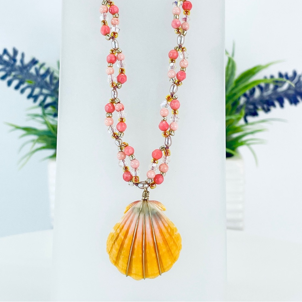 Rare Hawaiian Sunrise Shell Necklace